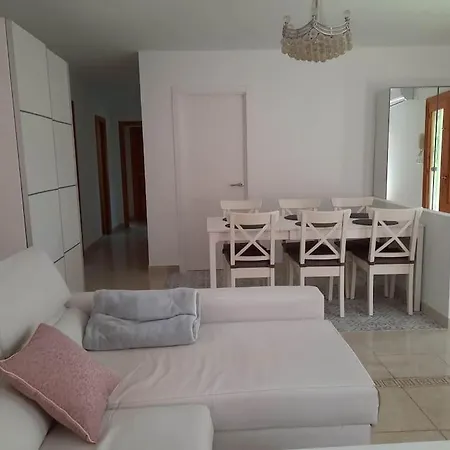 Lovely With Heated Pool And Garden Holiday home