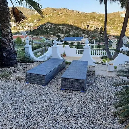 Holiday home Lovely With Heated Pool And Garden *