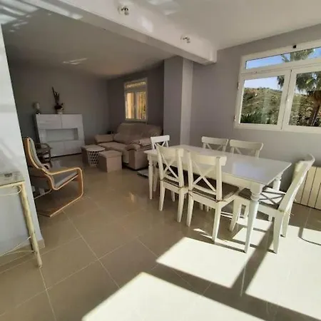 Holiday home Lovely With Heated Pool And Garden *